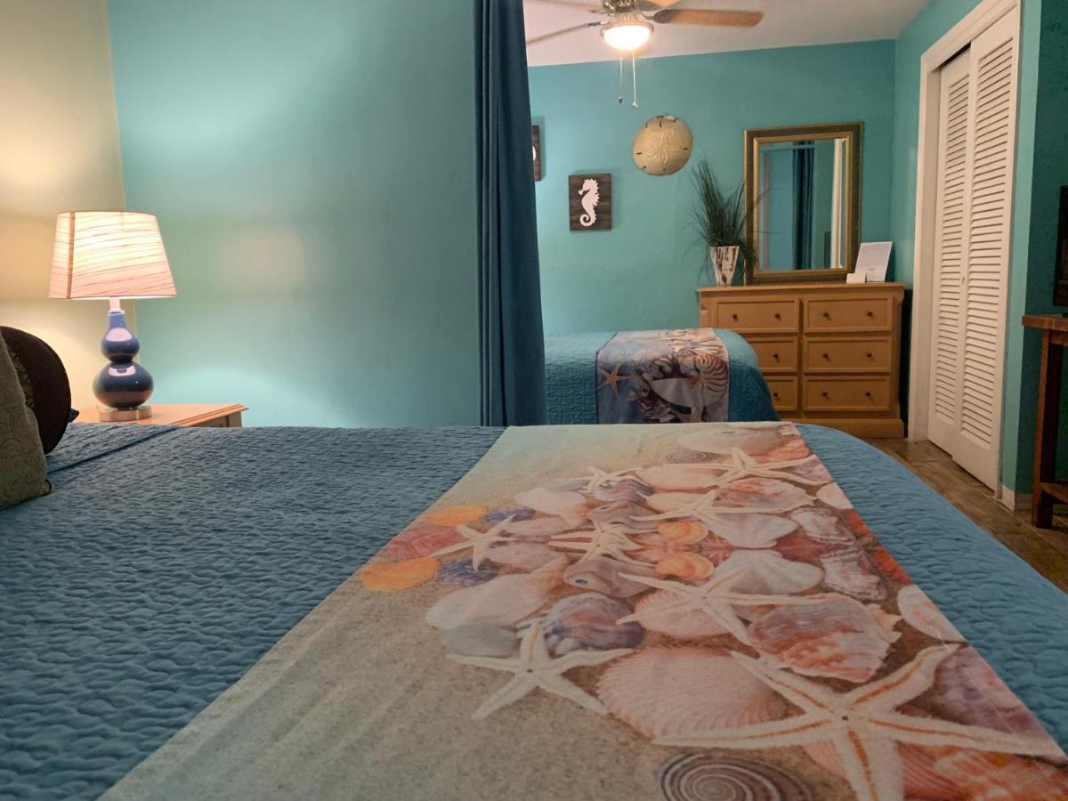 Michaels Siesta Motel St. Petersburg Exterior photo