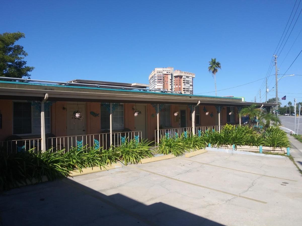Michaels Siesta Motel St. Petersburg Exterior photo